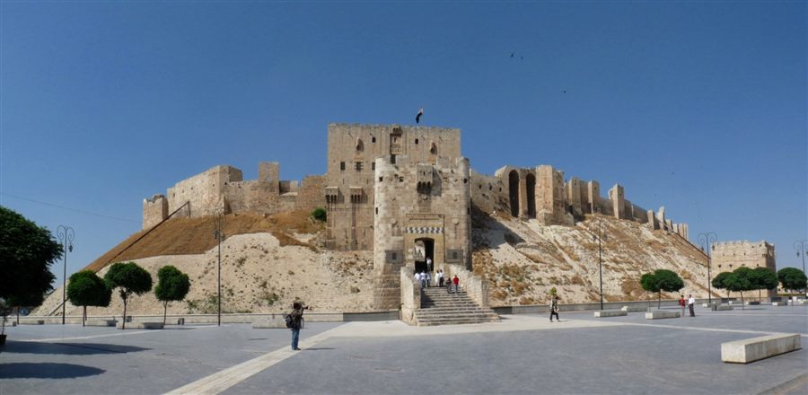 ساحة سياحة